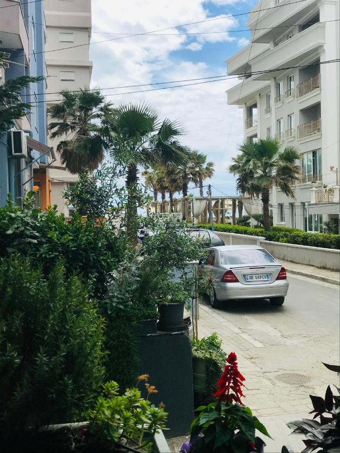 Ajla Apartment Durrës Exteriör bild